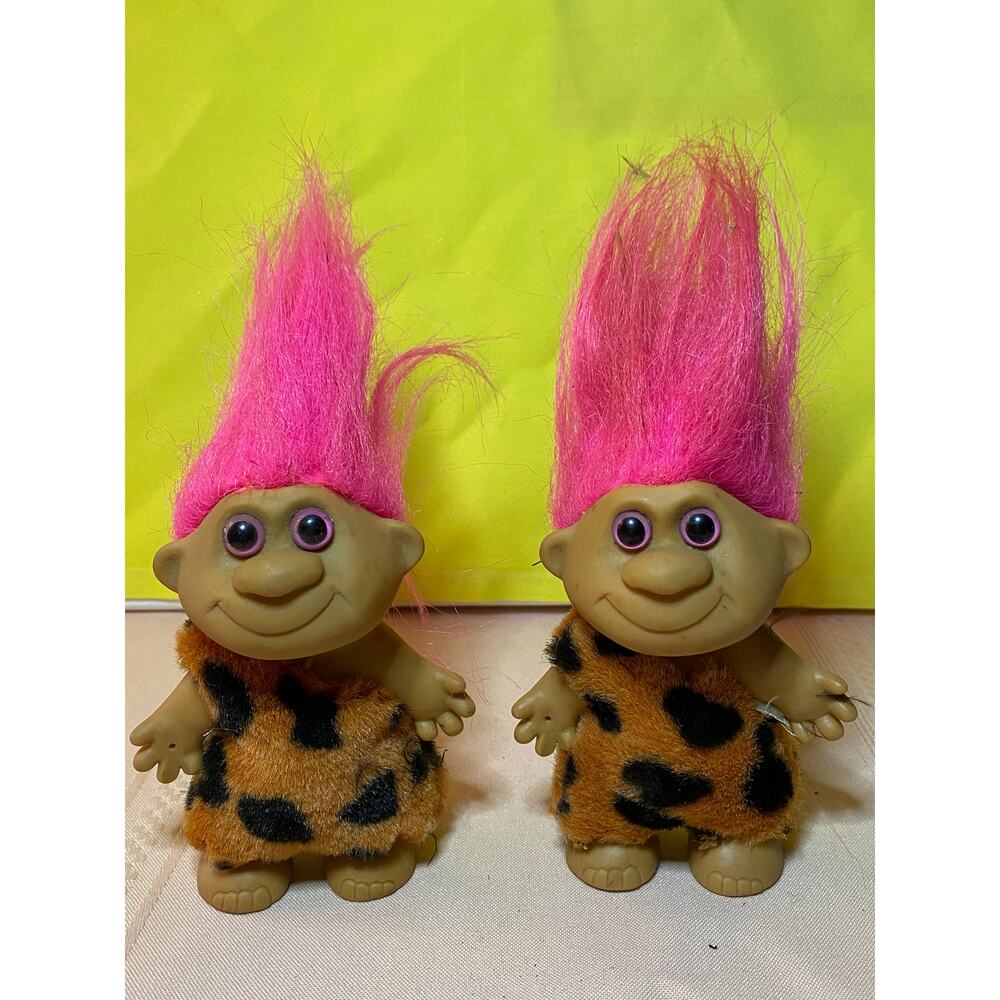 Set of Two VTG 1990's TNT TROLL Dolls CAVEMEN Purple & Pink Hair 4 in tall GUC